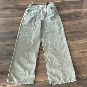 SO juniors light sage wide leg pants 3